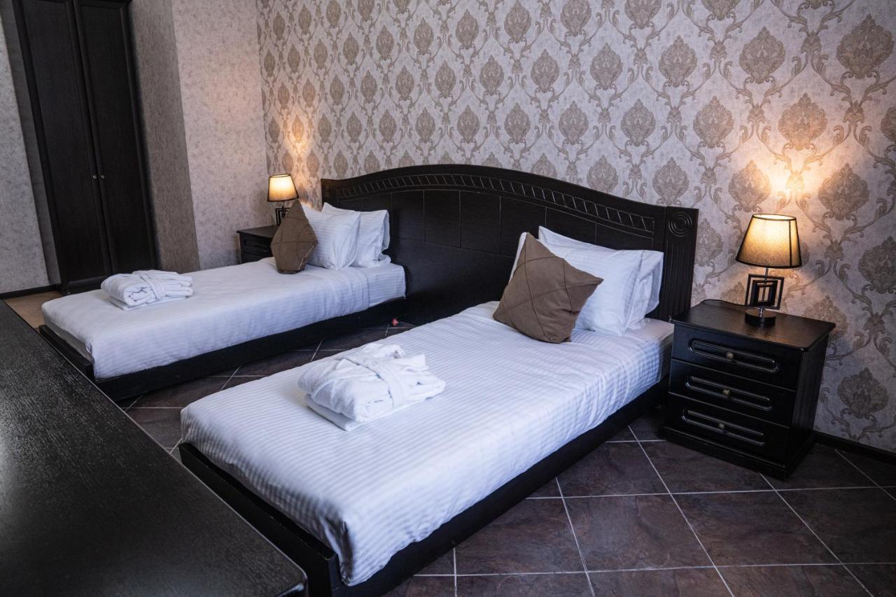 אסטנה Belon Lux Hotel מראה חיצוני תמונה